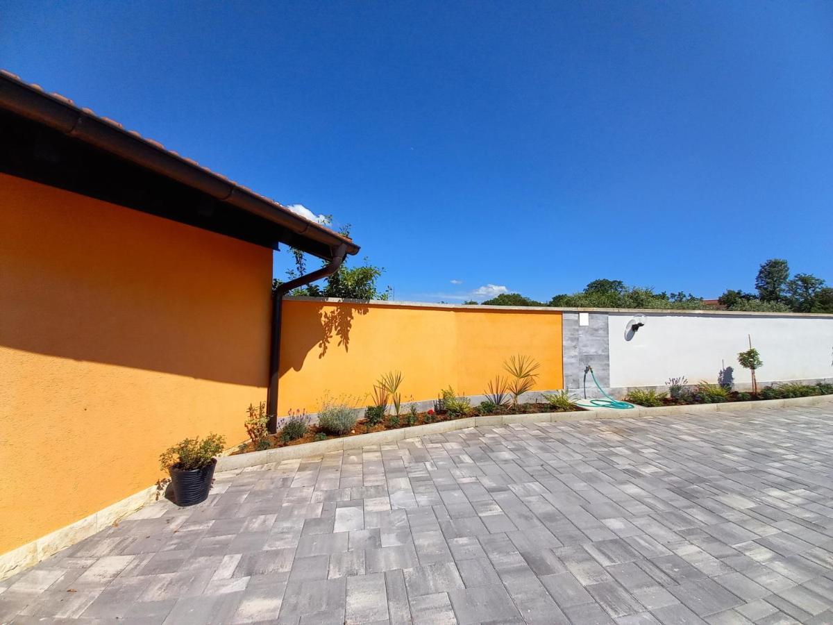 Apartment & Studio Vrdoljak Sveti Anton  Екстериор снимка
