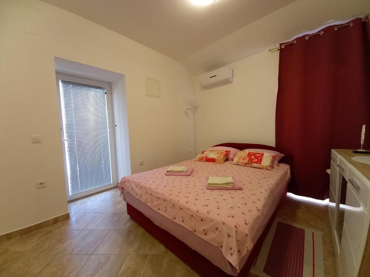 Apartment & Studio Vrdoljak Sveti Anton  Екстериор снимка