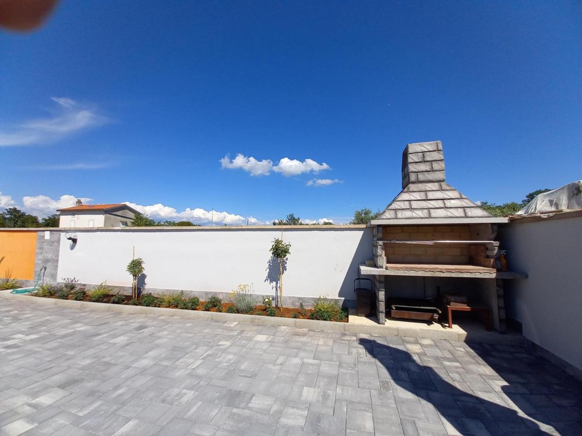Apartment & Studio Vrdoljak Sveti Anton  Екстериор снимка