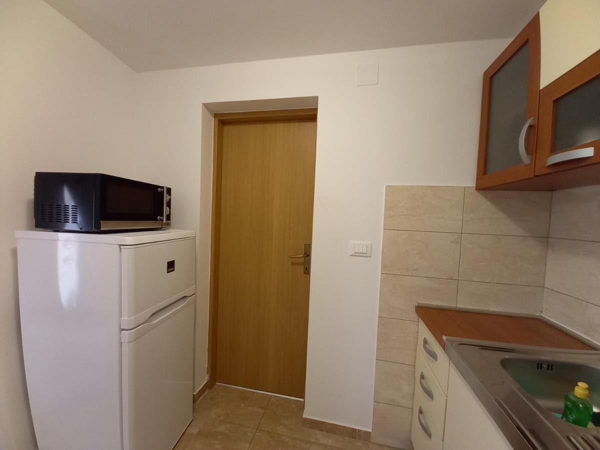 Apartment & Studio Vrdoljak Sveti Anton  Екстериор снимка