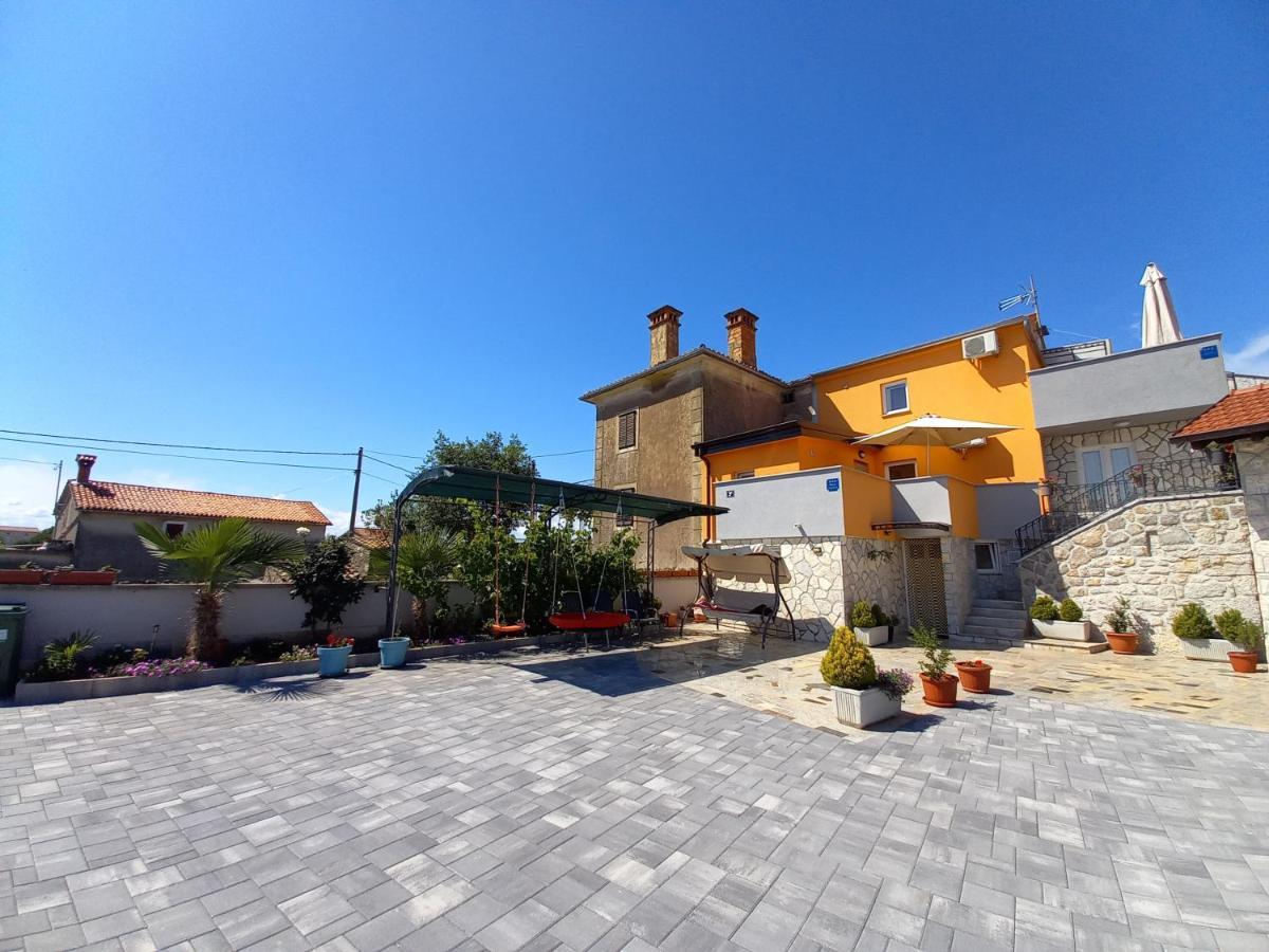 Apartment & Studio Vrdoljak Sveti Anton  Екстериор снимка