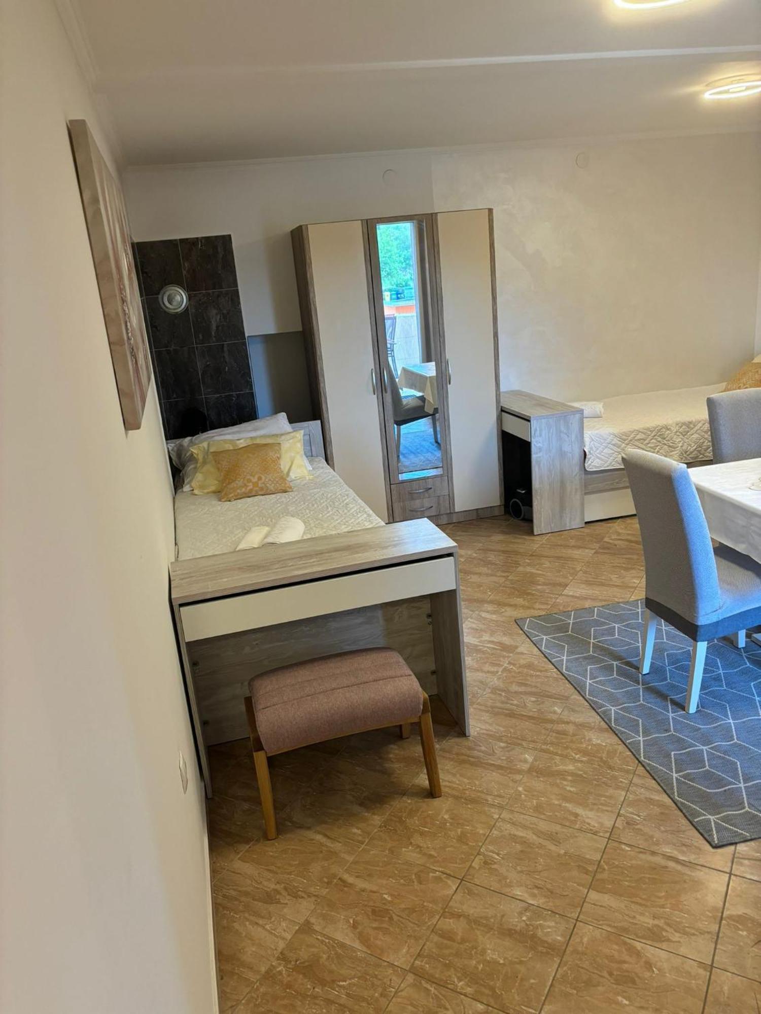 Apartment & Studio Vrdoljak Sveti Anton  Екстериор снимка