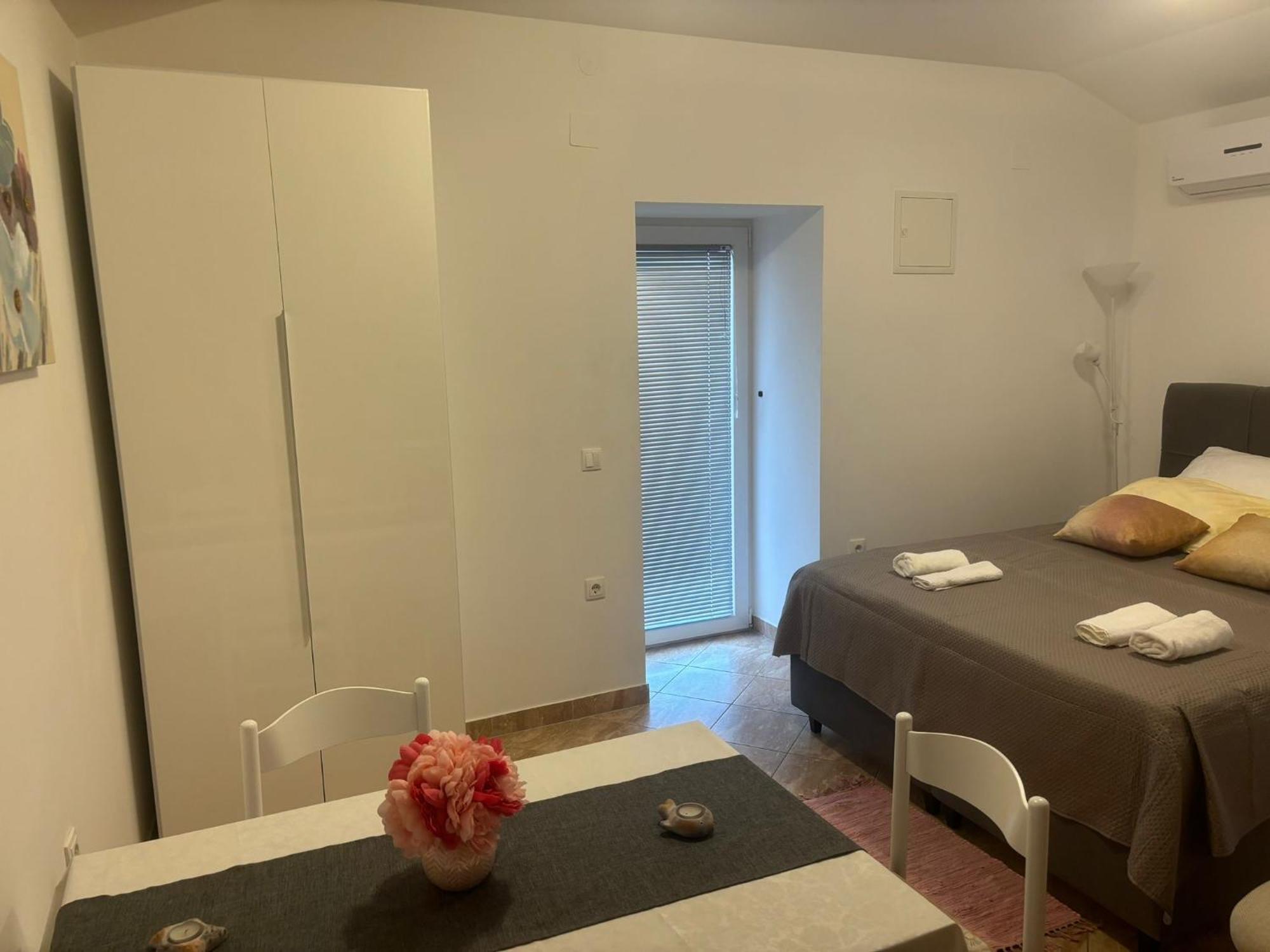 Apartment & Studio Vrdoljak Sveti Anton  Екстериор снимка